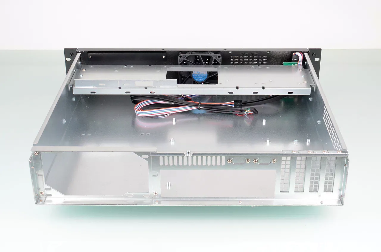 Промышленный корпус 2U Нептун-392 Slim
